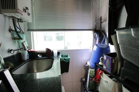 Apartamento à venda com 69m², 2 quartos e 1 vagaÁrea de Serviço