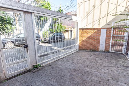 Casa à venda com 480m², 6 quartos e 3 vagas Casa à venda com 480m², 6 quartos e 3 vagasGaragem