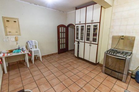 Casa à venda com 480m², 6 quartos e 3 vagas Casa à venda com 480m², 6 quartos e 3 vagasCozinha