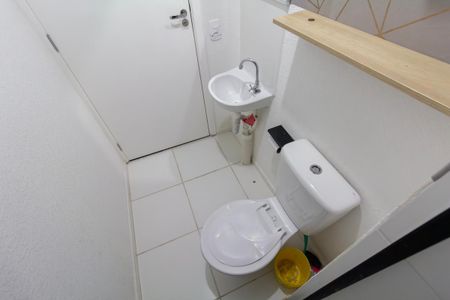 Apartamento para alugar com 42m², 2 quartos e sem vaga Apartamento para alugar com 42m², 2 quartos e sem vagaBanheiro
