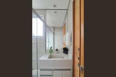Apartamento à venda com 68m², 2 quartos e 2 vagasBanheiro da Suíte 1
