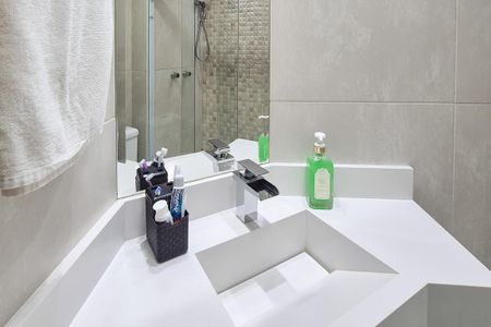 Apartamento à venda com 68m², 2 quartos e 2 vagasBanheiro da Suíte 2