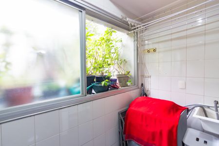 Apartamento à venda com 98m², 3 quartos e 2 vagas Apartamento à venda com 98m², 3 quartos e 2 vagasÁrea de Serviço
