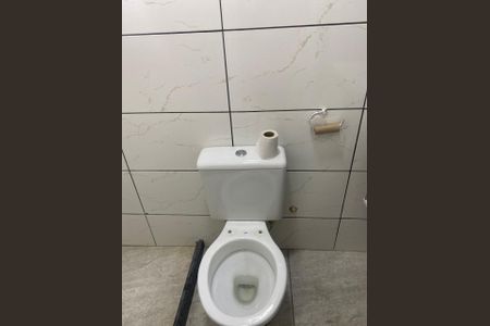 Casa para alugar com 60m², 2 quartos e sem vaga Casa para alugar com 60m², 2 quartos e sem vagaBanheiro