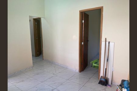 Sala de casa para alugar com 2 quartos, 60m² em Santíssimo, Rio de Janeiro