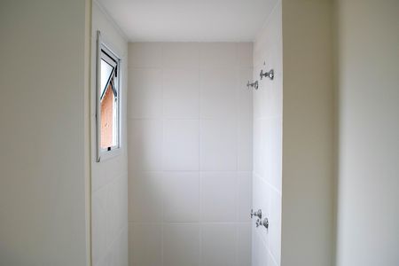 Apartamento à venda com 43m², 2 quartos e 1 vaga Apartamento à venda com 43m², 2 quartos e 1 vagaBanheiro Suíte
