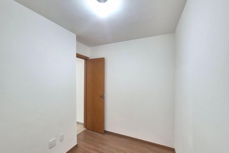Quarto 2  de apartamento para alugar com 2 quartos, 44m² em Vila Satúrnia, Campinas