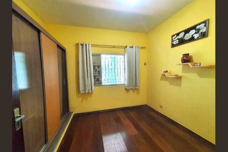 Casa à venda com 249m², 4 quartos e 4 vagas