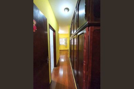 Casa à venda com 249m², 4 quartos e 4 vagas
