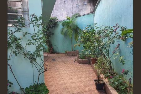 Casa à venda com 249m², 4 quartos e 4 vagas