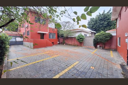 Casa para alugar com 600m², 6 quartos e 12 vagasQuintal