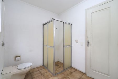 Casa para alugar com 600m², 6 quartos e 12 vagasBanheiro 1