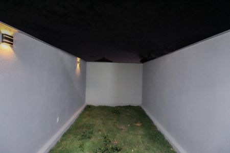 Casa à venda com 132m², 2 quartos e 3 vagas Casa à venda com 132m², 2 quartos e 3 vagasQuintal