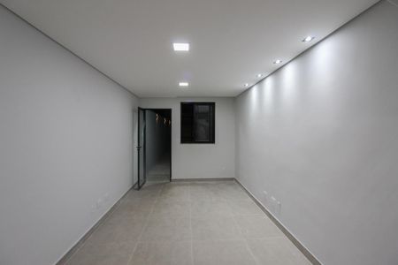 Casa à venda com 132m², 2 quartos e 3 vagas Casa à venda com 132m², 2 quartos e 3 vagasSala