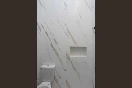 Casa à venda com 132m², 2 quartos e 3 vagasBanheiro da Suíte 1