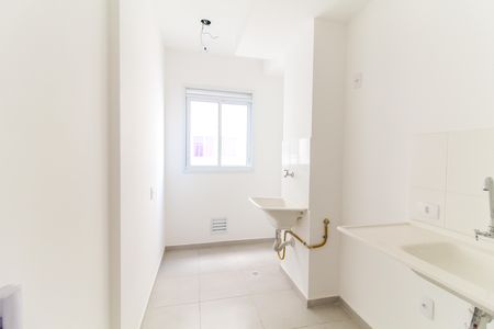Studio para alugar com 25m², 1 quarto e sem vaga Studio para alugar com 25m², 1 quarto e sem vagaCozinha e Área de Serviço