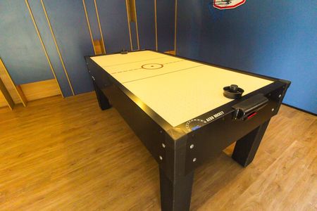 Studio para alugar com 25m², 1 quarto e sem vaga Studio para alugar com 25m², 1 quarto e sem vagaEspaço de jogos