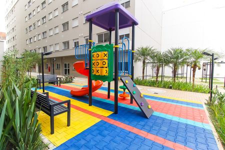 Studio para alugar com 25m², 1 quarto e sem vaga Studio para alugar com 25m², 1 quarto e sem vagaÁrea comum - Playground