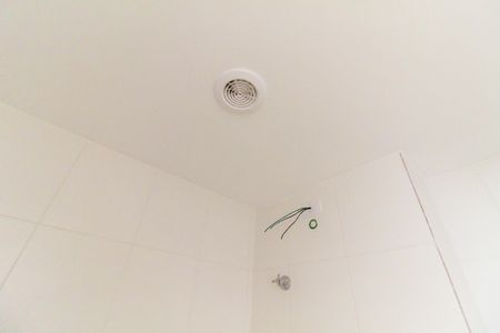 Banheiro de kitnet/studio para alugar com 1 quarto, 25m² em Jardim Helena, São Paulo