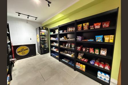 Apartamento à venda com 41m², 2 quartos e 1 vaga Apartamento à venda com 41m², 2 quartos e 1 vagaMinimercado