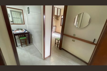 Casa para alugar com 40m², 2 quartos e sem vaga Casa para alugar com 40m², 2 quartos e sem vagaCorredor