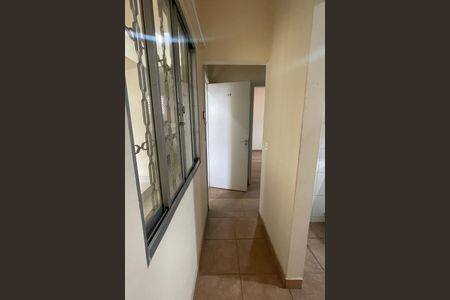 Corredor de apartamento para alugar com 2 quartos, 40m² em Vila São Luis, Duque de Caxias