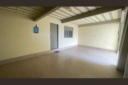 Casa para alugar com 40m², 2 quartos e sem vaga Casa para alugar com 40m², 2 quartos e sem vagaÁrea de Serviço