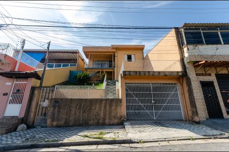 Casa à venda com 160m², 3 quartos e 2 vagasFachada