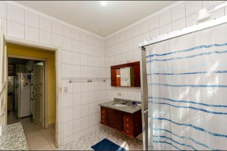 Casa à venda com 160m², 3 quartos e 2 vagasBanheiro