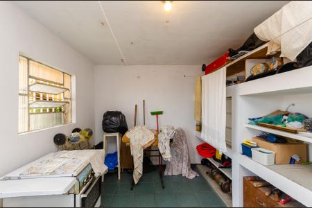 Casa à venda com 160m², 3 quartos e 2 vagasQuarto de serviço