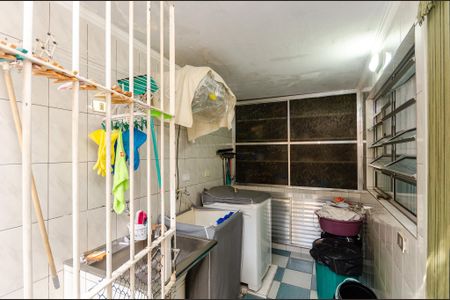 Casa à venda com 160m², 3 quartos e 2 vagasÁrea de Serviço