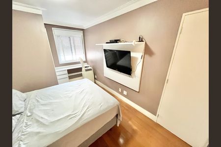 Apartamento à venda com 71m², 2 quartos e 2 vagasQuarto 2 - Suíte