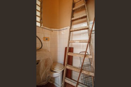 Casa para alugar com 160m², 3 quartos e 1 vaga Casa para alugar com 160m², 3 quartos e 1 vagaBanheiro de Serviço