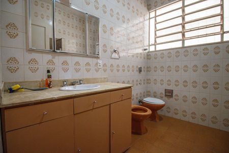 Casa para alugar com 160m², 3 quartos e 1 vaga Casa para alugar com 160m², 3 quartos e 1 vagaBanheiro