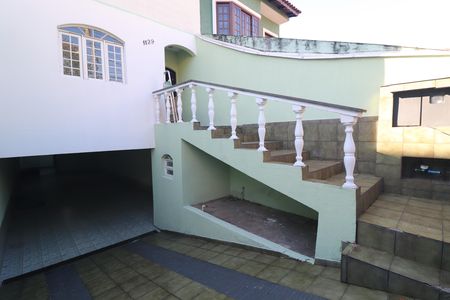 Casa para alugar com 260m², 3 quartos e 6 vagasFachada Casa