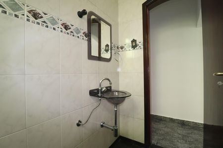 Casa para alugar com 260m², 3 quartos e 6 vagasLavabo 1