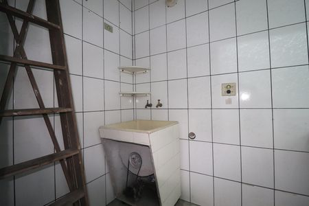 Casa para alugar com 260m², 3 quartos e 6 vagasÁrea de Serviço