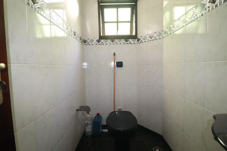 Casa para alugar com 260m², 3 quartos e 6 vagasLavabo 1