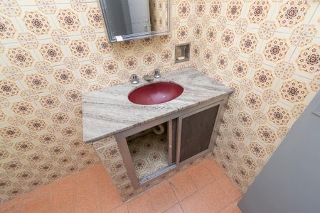 Apartamento para alugar com 100m², 2 quartos e sem vaga Apartamento para alugar com 100m², 2 quartos e sem vagaBanheiro 2