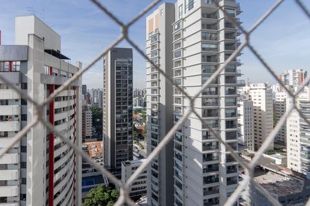 Apartamento para alugar com 178m², 3 quartos e 3 vagas Apartamento para alugar com 178m², 3 quartos e 3 vagasVista da Suíte 1