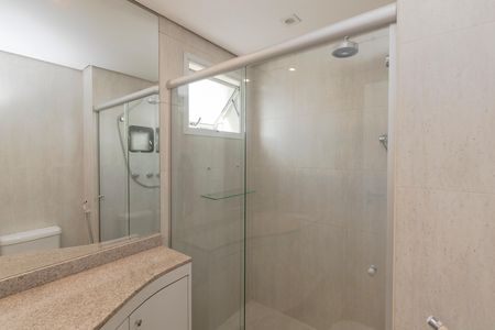 Apartamento para alugar com 178m², 3 quartos e 3 vagas Apartamento para alugar com 178m², 3 quartos e 3 vagasBanheiro da Suíte 1