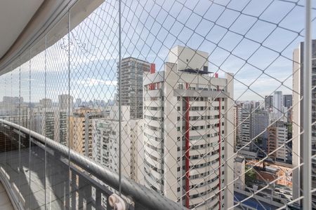 Apartamento para alugar com 178m², 3 quartos e 3 vagas Apartamento para alugar com 178m², 3 quartos e 3 vagasVaranda