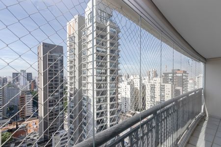 Apartamento para alugar com 178m², 3 quartos e 3 vagas Apartamento para alugar com 178m², 3 quartos e 3 vagasVaranda