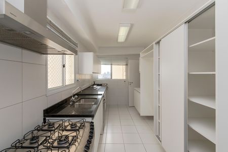 Apartamento para alugar com 178m², 3 quartos e 3 vagas Apartamento para alugar com 178m², 3 quartos e 3 vagasCozinha