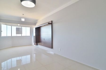 Sala de apartamento para alugar com 3 quartos, 92m² em Santa Mônica, Uberlândia