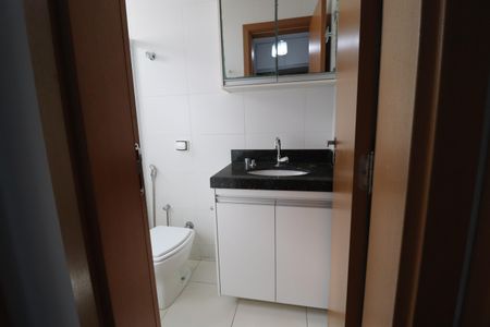 Apartamento para alugar com 92m², 3 quartos e 2 vagasBanheiro Social