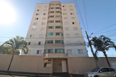 Apartamento para alugar com 92m², 3 quartos e 2 vagasFachada
