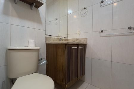 Apartamento à venda com 42m², 2 quartos e 1 vaga Apartamento à venda com 42m², 2 quartos e 1 vagaBanheiro