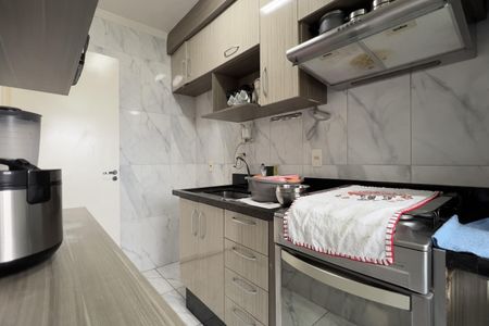 Apartamento à venda com 42m², 2 quartos e 1 vaga Apartamento à venda com 42m², 2 quartos e 1 vagaCozinha e Área de Serviço