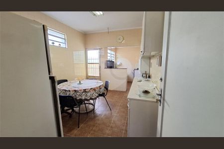 Casa à venda com 3 quartos, 132m² em Vila Baruel, São Paulo